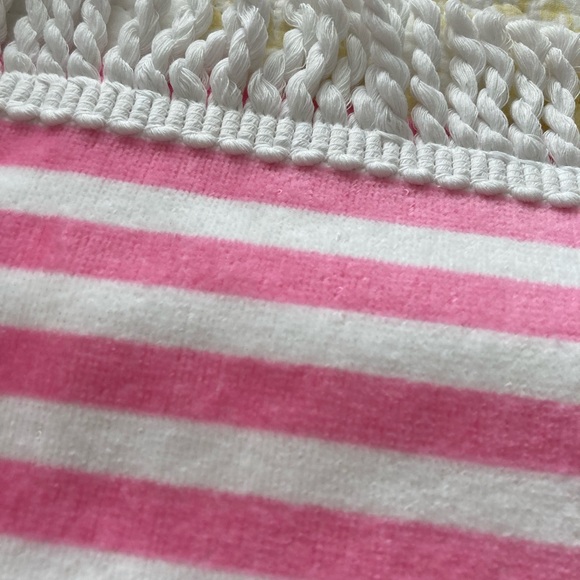 Lilly Pulitzer NWT Beach Towel - Picture 6 of 7